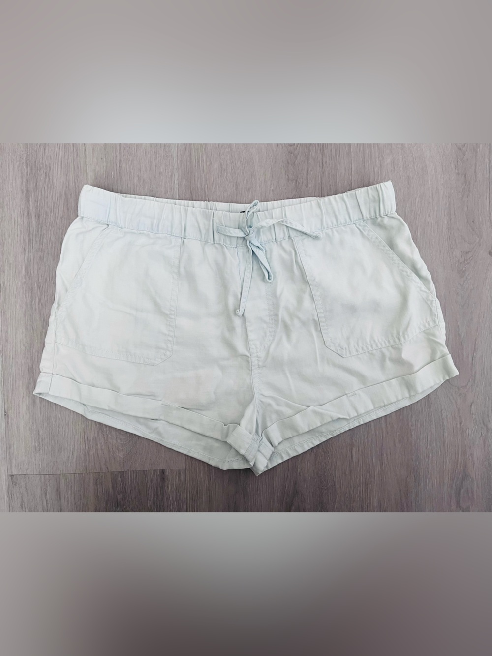 VOLCOM lightweight linen shorts